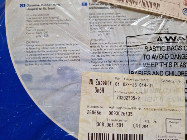OE sada gumových koberců Volkswagen Passat CC