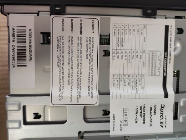 AUTORÁDIO ORIGINÁLNÍ USB, AUX, MP3, RDS