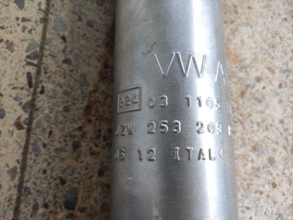 PŘEDNÍ TLUMIČ HLUKU