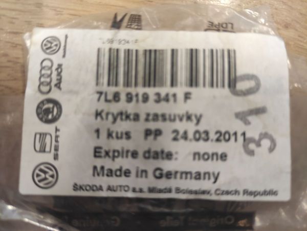 KRYTKA ZÁSUVKY