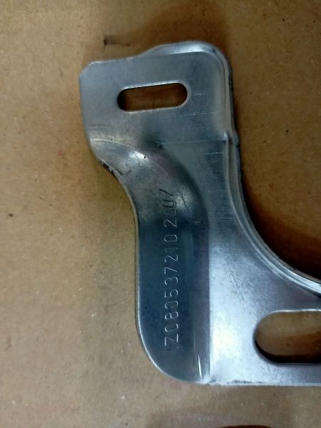 DRŽÁK PRO SVĚTLOMET