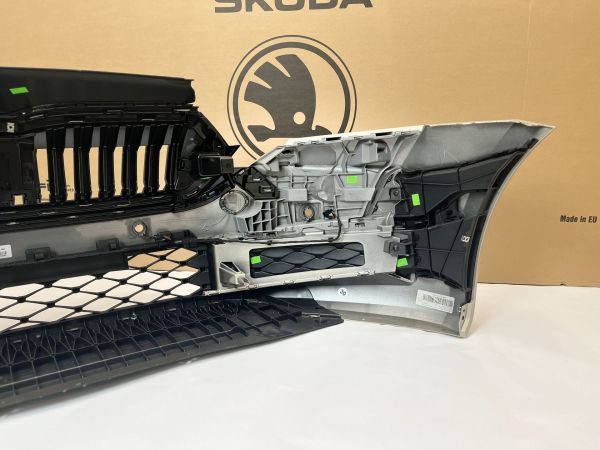 Přední nárazník pro Škoda Octavia IV facelift (model od roku 2024) kompletní (zánovní) ZDCI24012