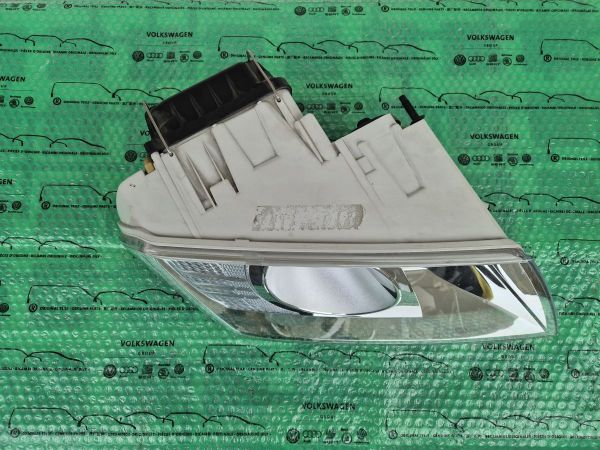 pravý přední halogenový světlomet Škoda Octavia II (1Z)
