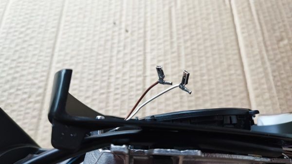 POUZDRO VNĚJŠÍHO ZRCÁTKA