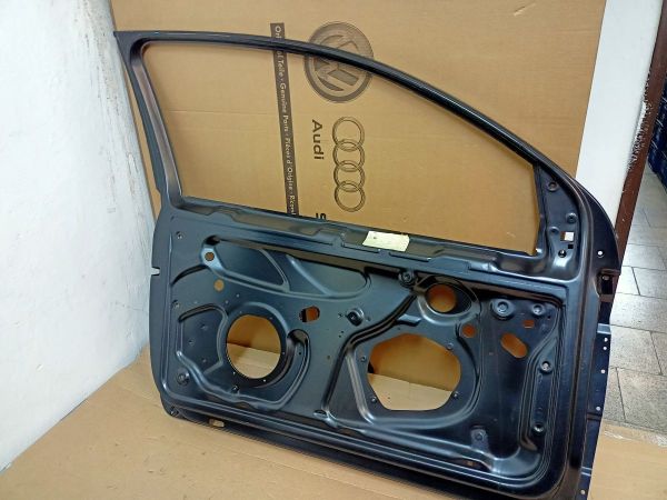 VNITŘNÍ ČÁST DVEŘÍ