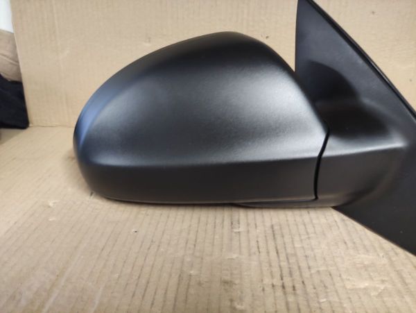 KRYT VNĚJŠÍHO ZRCÁTKA PRAVÝ