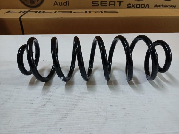 PRUŽINA ŠROUBOVITÁ