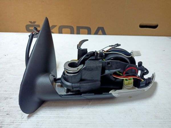 POUZDRO VNEJSIHO ZRCATKA