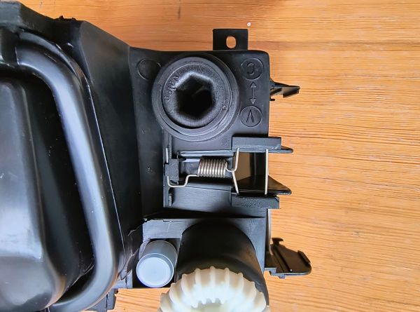 SVĚTLOMET HALOGENOVÝ