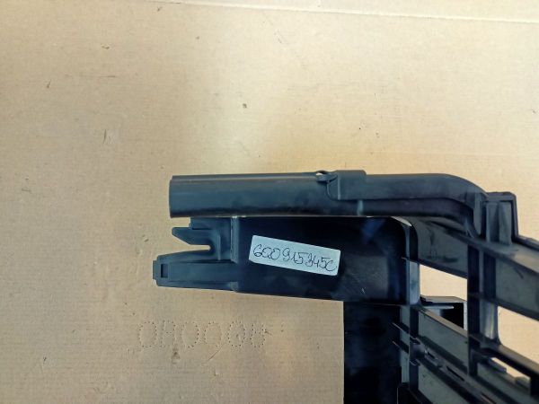 DRŽÁK POJISTKOVÉ SKŘÍNKY