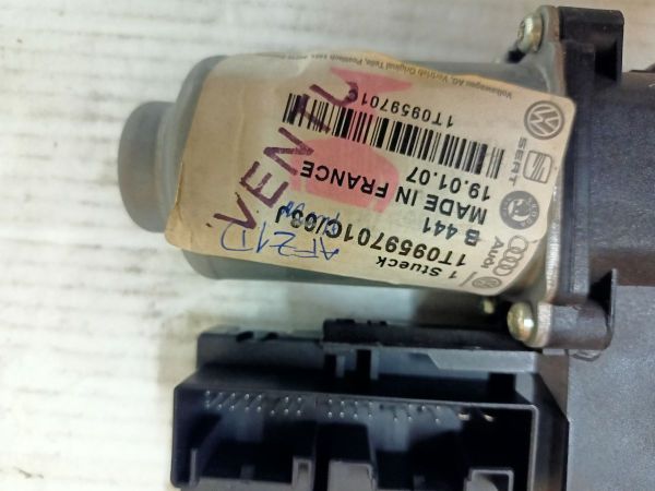 MOTOR PRO SPOUSTEC OKEN