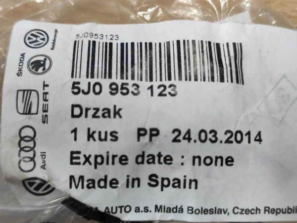 DRŽÁK
