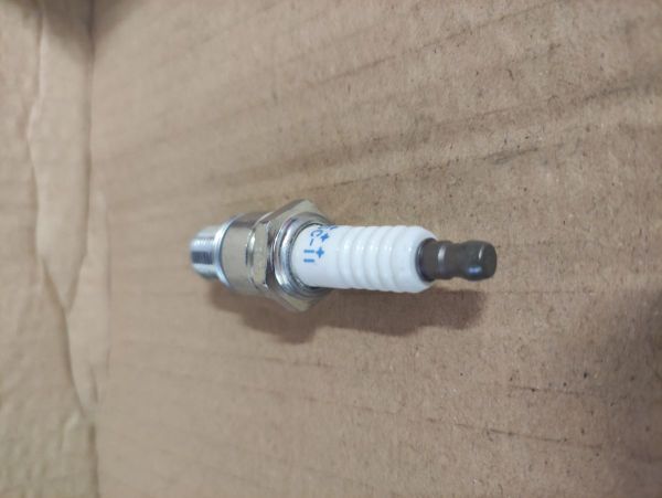 SVÍČKA ZAPALOVACÍ