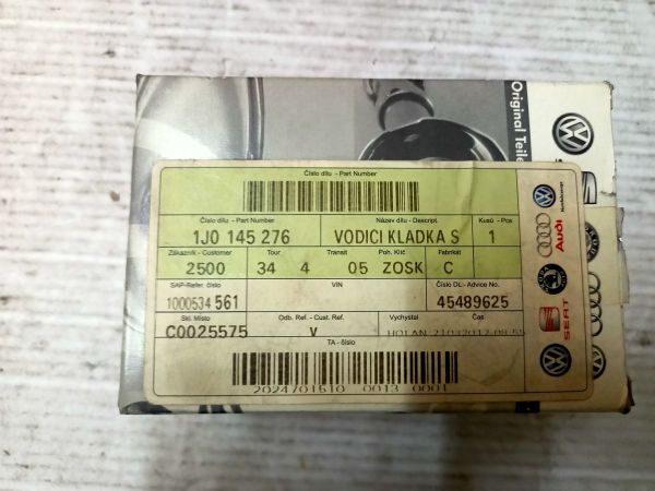 KLADKA VODÍCÍ SE ŠROUBEM