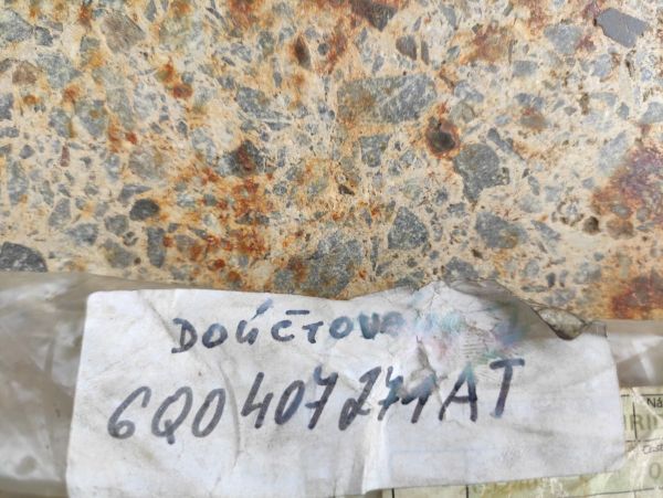 HŘÍDEL KLOUBOVÝ CHYBÍ VENKOVNÍ KLOUB