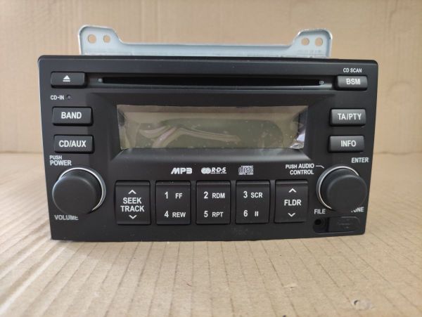 AUTORÁDIO ORIGINÁLNÍ USB, AUX, MP3, RDS