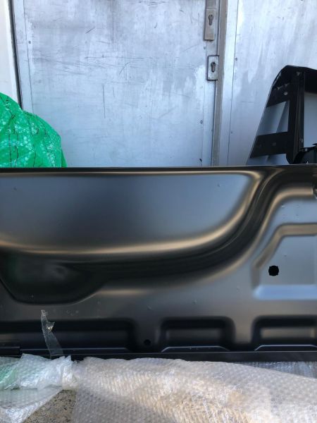 Zadní blatník, rám dveří vlevo (BOČNICE) VW AMAROK 2017-2022