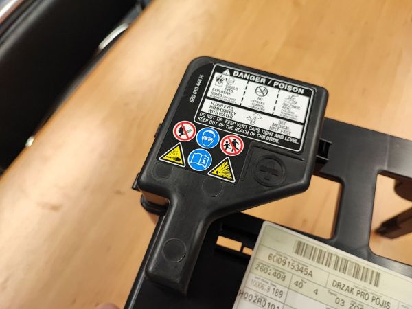 DRŽÁK PRO POJISTKOVOU SKŘÍŇKU