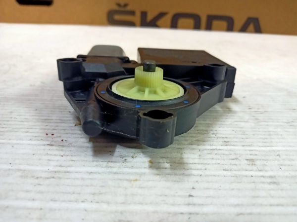 MOTOR PRO SPOUSTEC OKEN