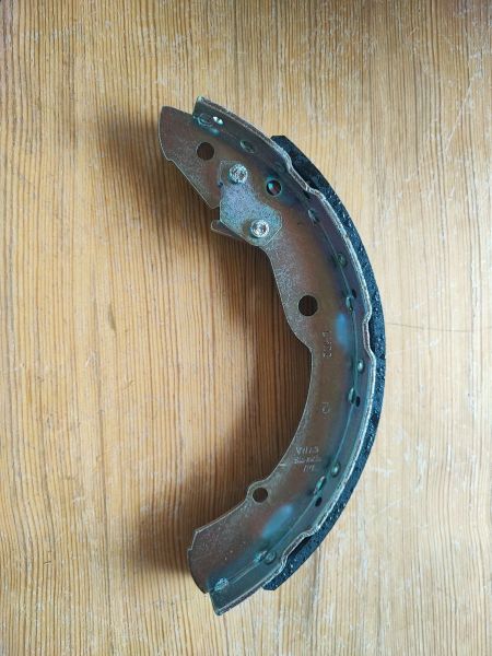 ČELISTI BRZDOVÝCH DESTIČEK