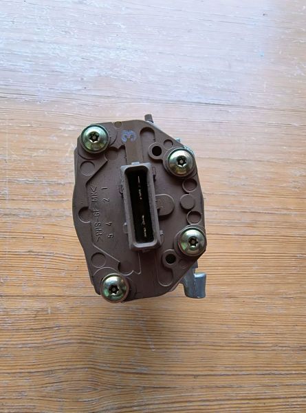 JEDNOTKA VSTŘIKOVACÍ