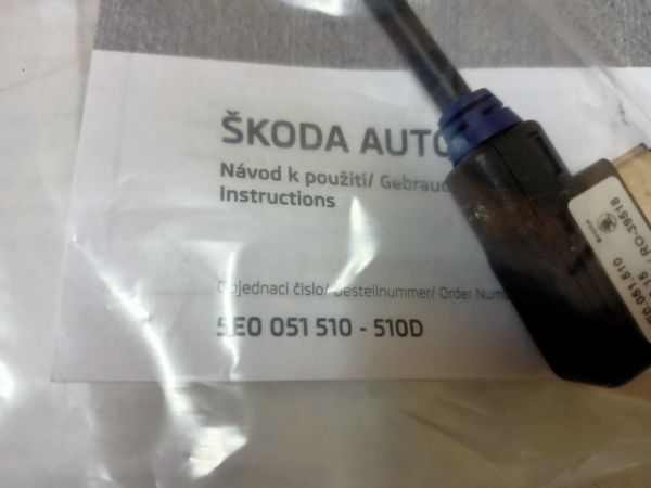 PROPOJOVACÍ KABEL IPOD/IPHONE