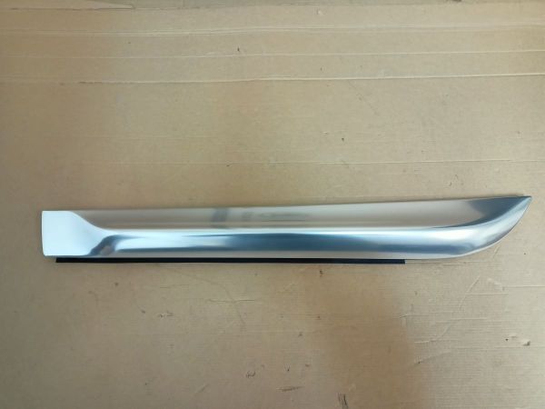 OCHRANNÁ DVEŘNÍ LIŠTA