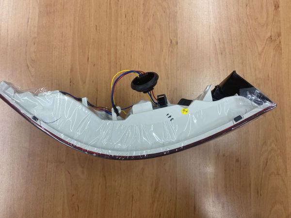 SVÍTILNA SUPERB II FACE - zadní vnější pravá