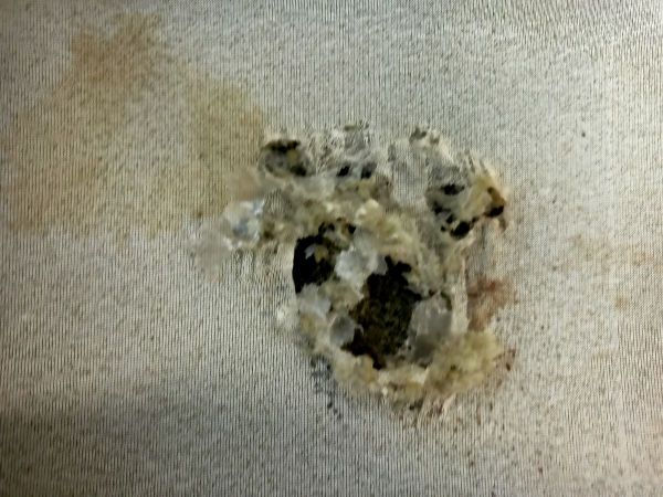 POTAH ŠPINAVY POŠKOZENÝ