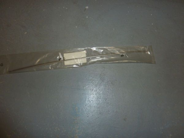 LISTA UPINACI RAM CELNIHO SKLA VLEVO VPREDU