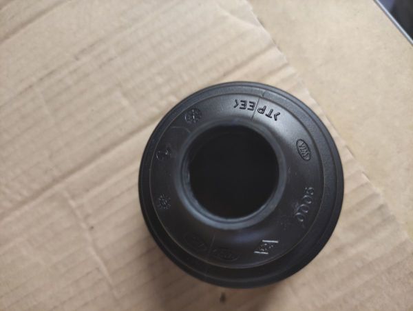 MANŽETA VNĚJŠÍHO KLOUBU