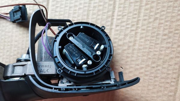 POUZDRO VNĚJŠÍHO ZRCÁTKA