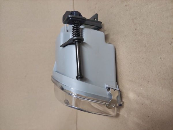 MLHOVÉ SVĚTLO LEVÉ