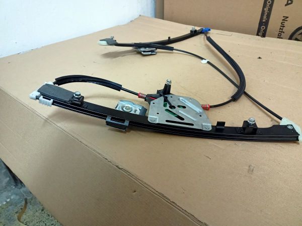 SPOUŠTĚČ SKLA BEZ MOTORU