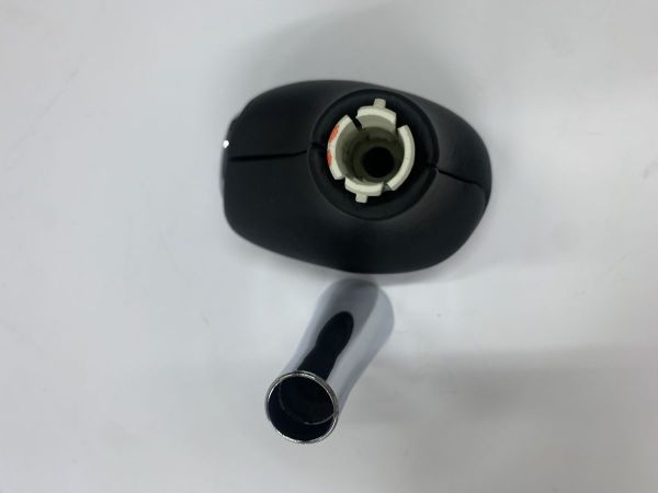 Rukojeť řadící páky KŮŽE ČERNÁ automat