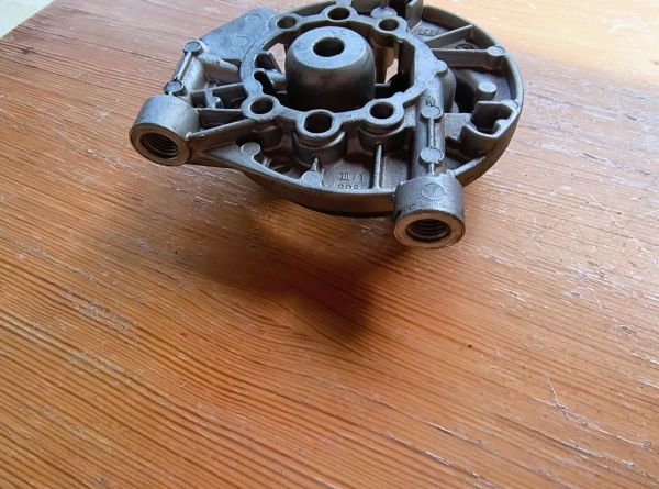 JEDNOTKA VSTŘIKOVACÍ