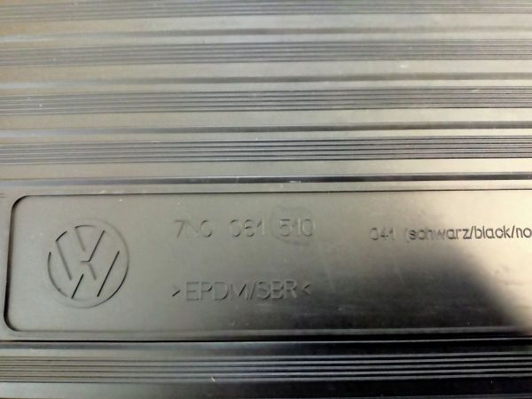 SADA GUMOVÝCH KOBERCŮ