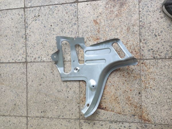 VÝZTUHA ŠKRÁBANCE