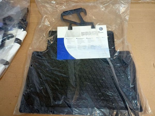 SADA GUMOVÝCH KOBERCŮ