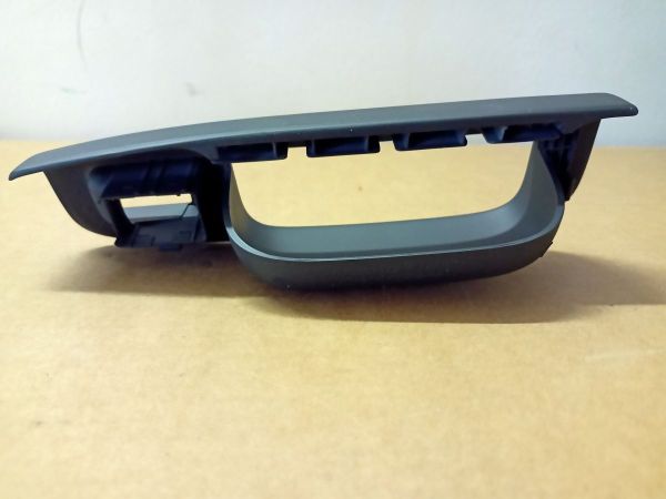 MISKA MADLA  - lehce poškrábané