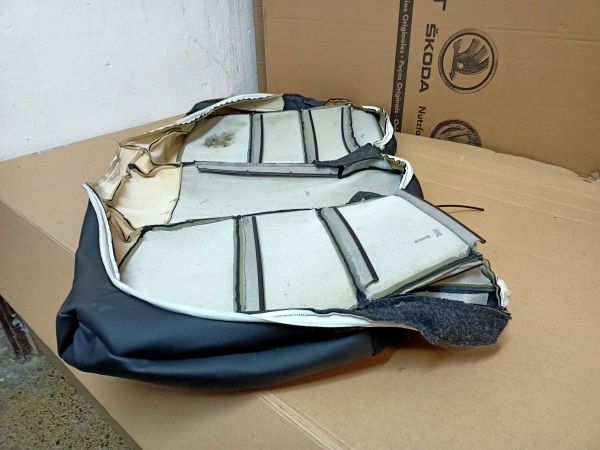 POTAH ŠPINAVY POŠKOZENÝ