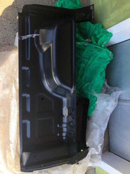 Zadní blatník, rám dveří vlevo (BOČNICE) VW AMAROK 2017-2022