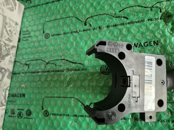 páčka stěračů se zadním stěračem a ostřikovačem, s palubním počítačem vozy koncernu VW