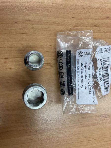 BEZPEČNOSTNÍ ŠROUB KOLA 51 - KAMAX M14x1,5x27,5 - kupte 4ks a máte sadu :o)