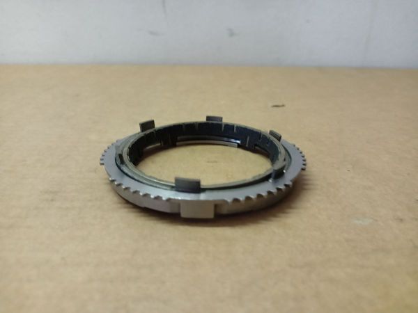 KROUŽEK SYNCHRONNÍ