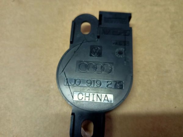 SNÍMAČ VAROVNÉHO SIGNÁLU