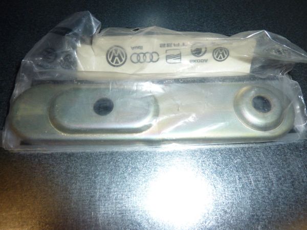 DRZAK NARAZNIKU ZADNI