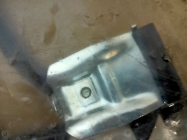 SPOUŠTĚČ SKLA BEZ MOTORU