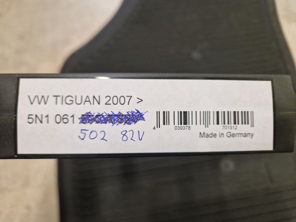 OE sada předních gumových koberců Volkswagen Tiguan I (2007-2018)
