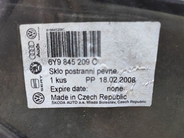 SKLO DVEŘÍ PEVNÉ